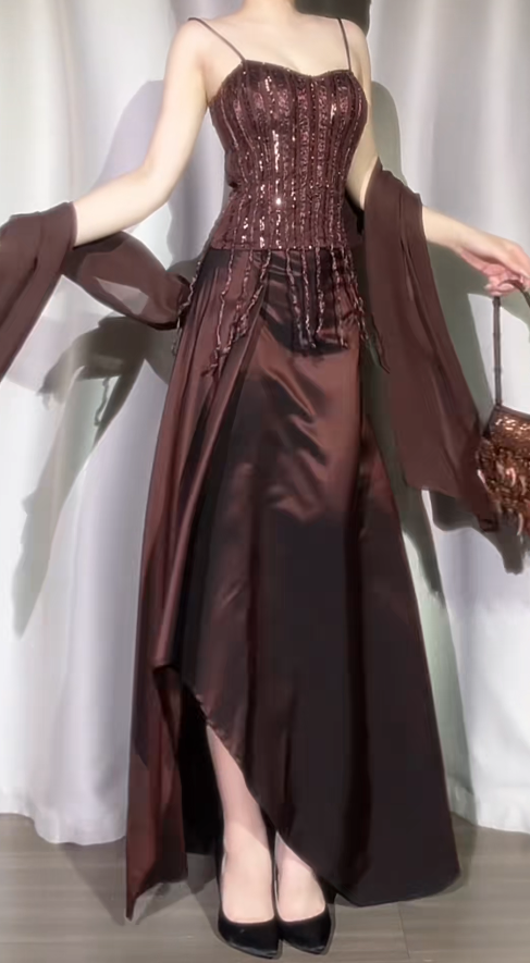 Elegant Spaghetti Straps Sheath Long Evening Dresses Satin Brown Wedding Guest Dress Sleeveless Gala Dresses