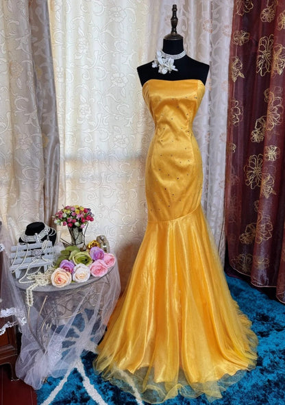 Chic Mermaid Yellow Prom Dress Strapless Satin Tulle Sleeveless Evening Dress DP05084