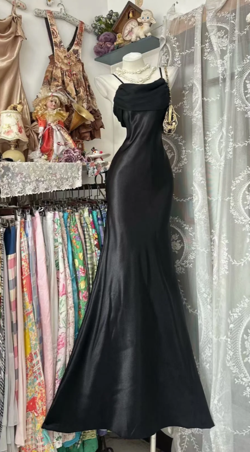 Chic Black Prom Dress Satin Spaghetti Straps Evening Dress Sheath Birthday Dress DP05180