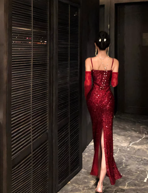 Chic Burgundy Prom Dress Sequins Sheath Spaghetti Straps Evening Dress Sleeveless Birthday Dress DP05222