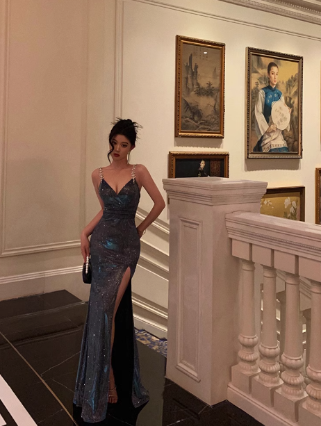 Elegant Glamour Sheath Straps Spaghetti Blue Sequin Slit Prom Gowns Party Dress Classy Gowns Evening Dresses DP1460