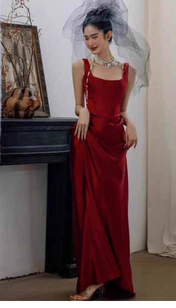 Modest Sheath Square Neck Long Evening Gown Burgundy Formal Dress Elegant Satin Prom Dress DP2800