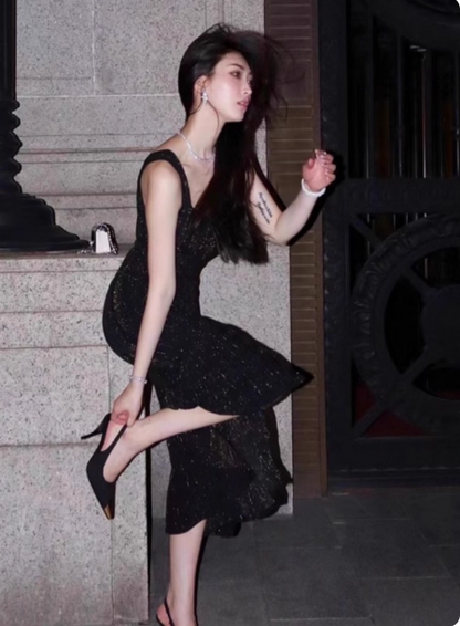 Stunning Mermaid V-neck Evening Gown Black Velvet Sequins Formal Dress Elegant Birthday Dress DP2806