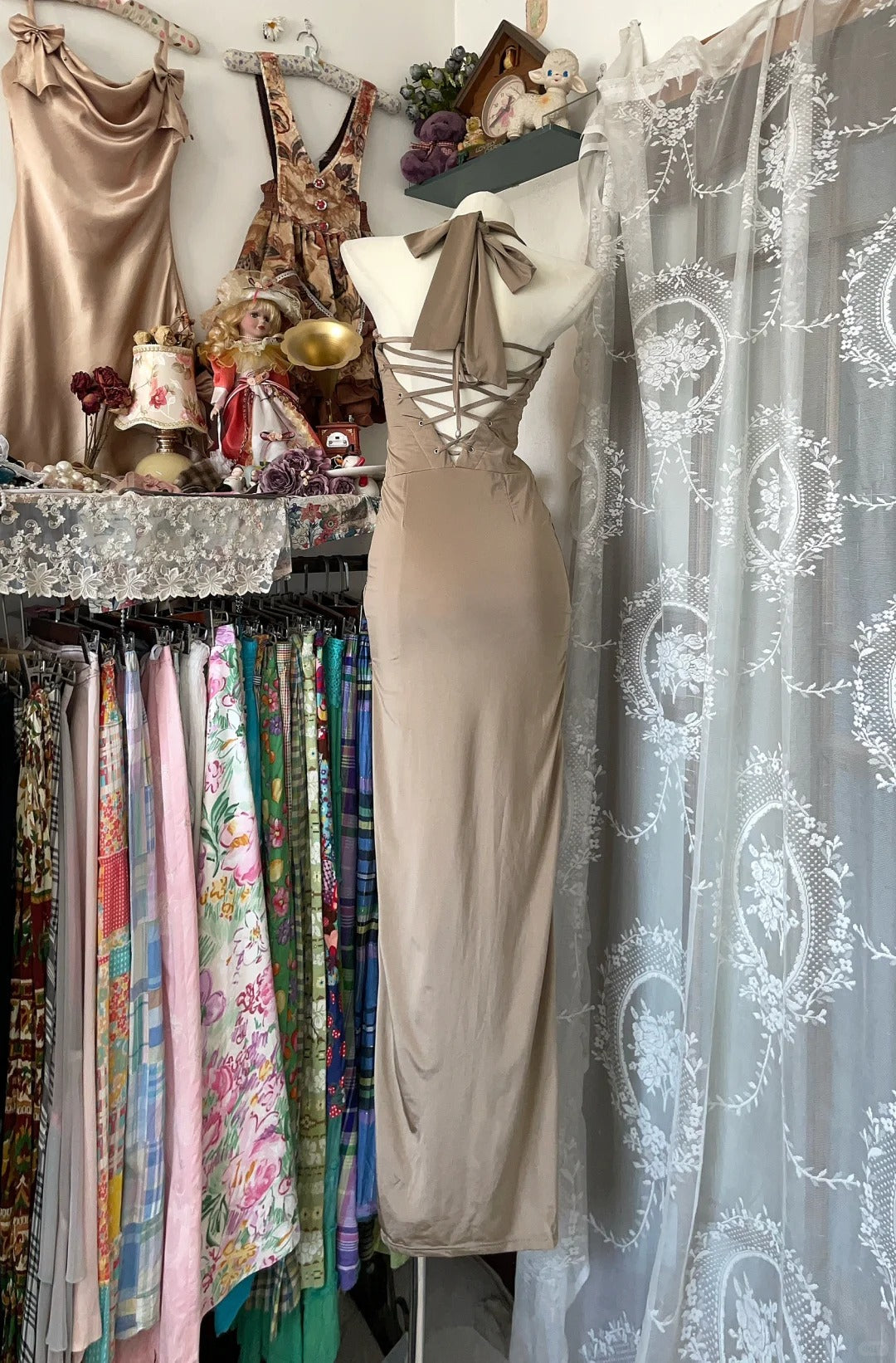 Elegant Sheath Long Evening Dress Satin Modest Birthday Party Dress Champagne Slit Formal Dress DP2852