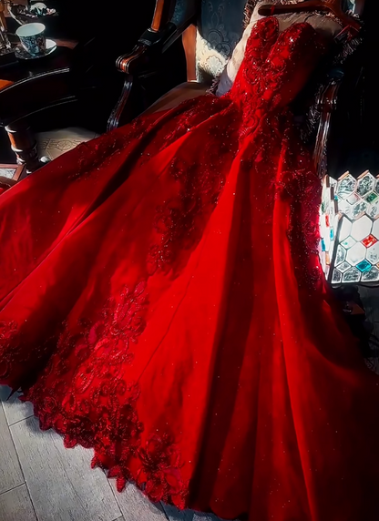 Elegant Red A-Line Long Prom Dress Spaghetti Straps Applique Satin Evening Dress Sweet 16 Dress DP2895