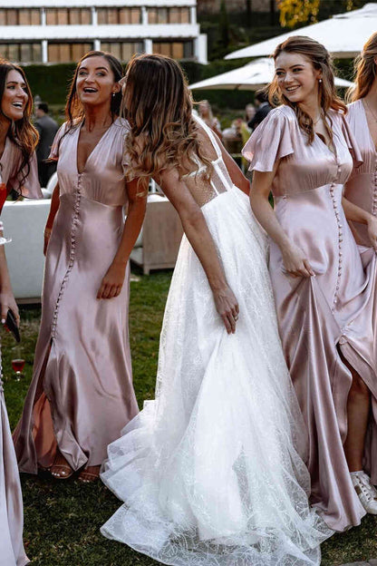 Formal Wear Dresses/Elegant V-Neck Champagne Long Bridesmaid Dress with Sleeves
