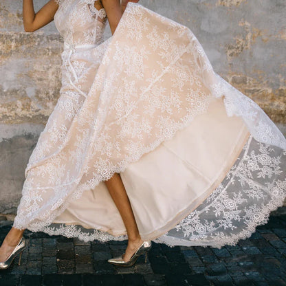Customized Vintage Champagne Lace Bohemian Wedding Dress A Line Cap Sleeve Sexy Backless Bridal Gown