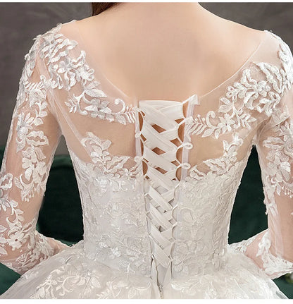 Vintage O Neck Full Sleeve Wedding Dress Lace Embroidery Gown