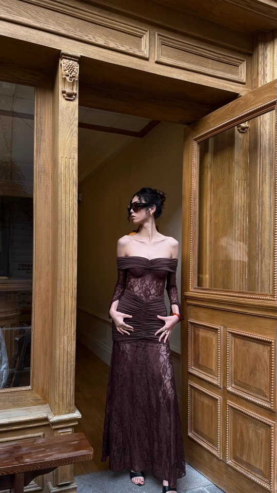 Off The Shoulder Coffee Lace Prom Dress Fitted Long Sleeve Formal Gown