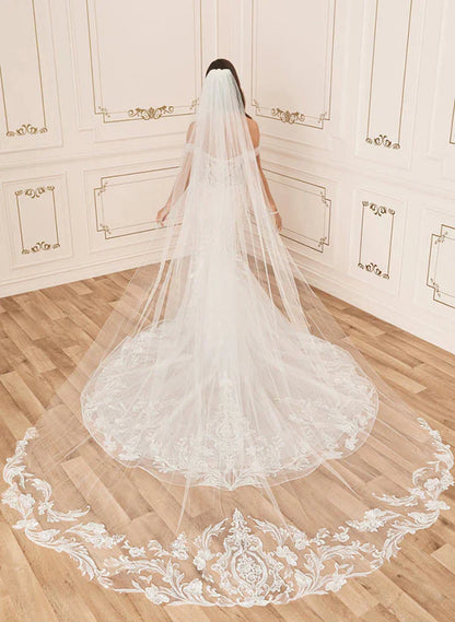 Off The Shoulder Lace Mermaid Wedding Dress Floor Length Elegant Beautiful
