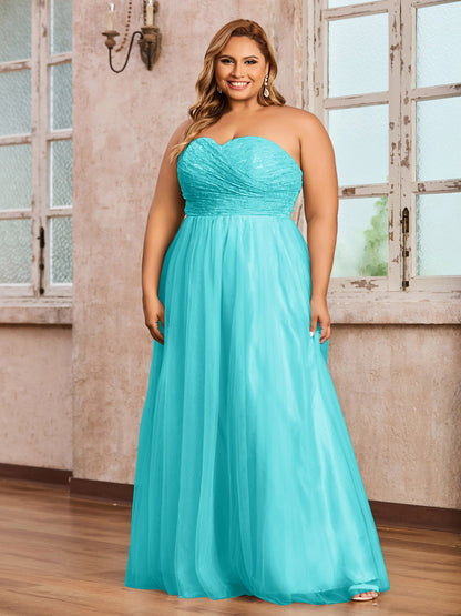 Lace and Tulle Long Gown with Sweetheart-Pool