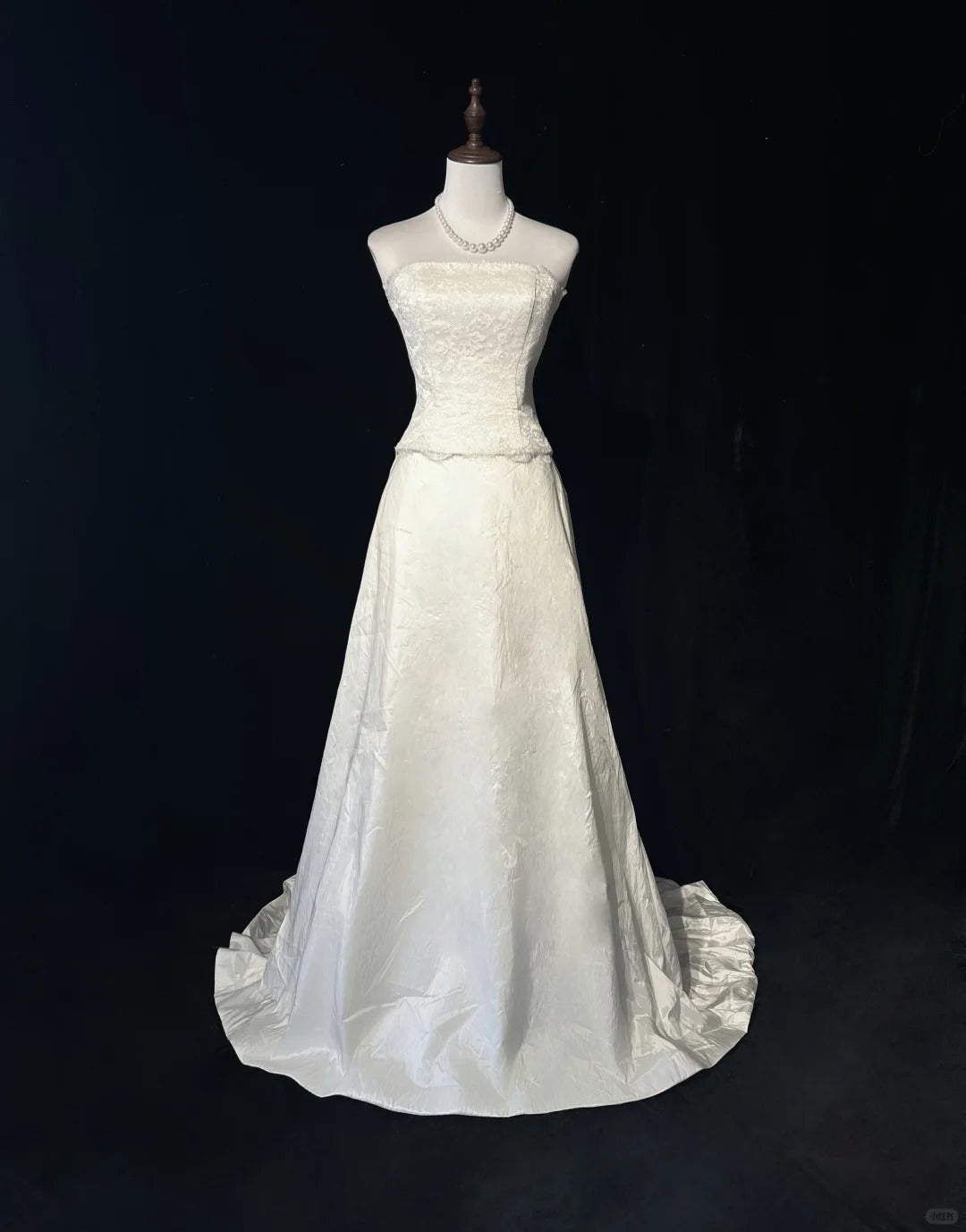 Elegant A Line Strapless Lace Floor Length Prom Dress Wedding Dress Evening Dress Party Dress HZ0319
