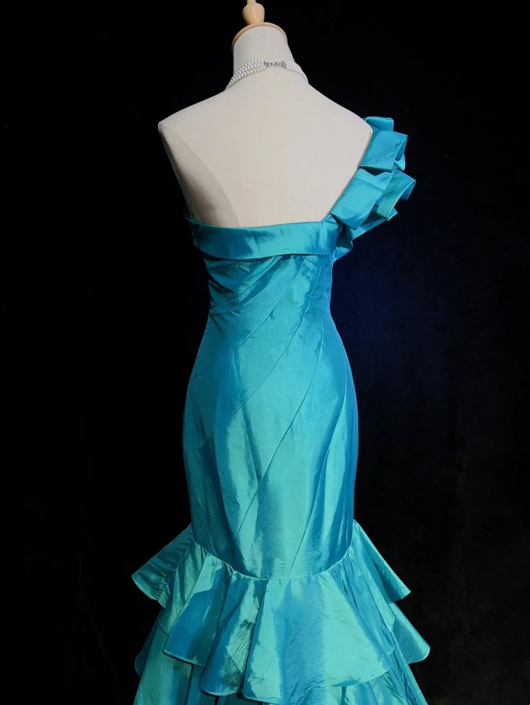 Beauty Prom Dress One Shoulder Pleated Tiered Mermaid Evening Dress Gala Dress Party Dress HZ0319