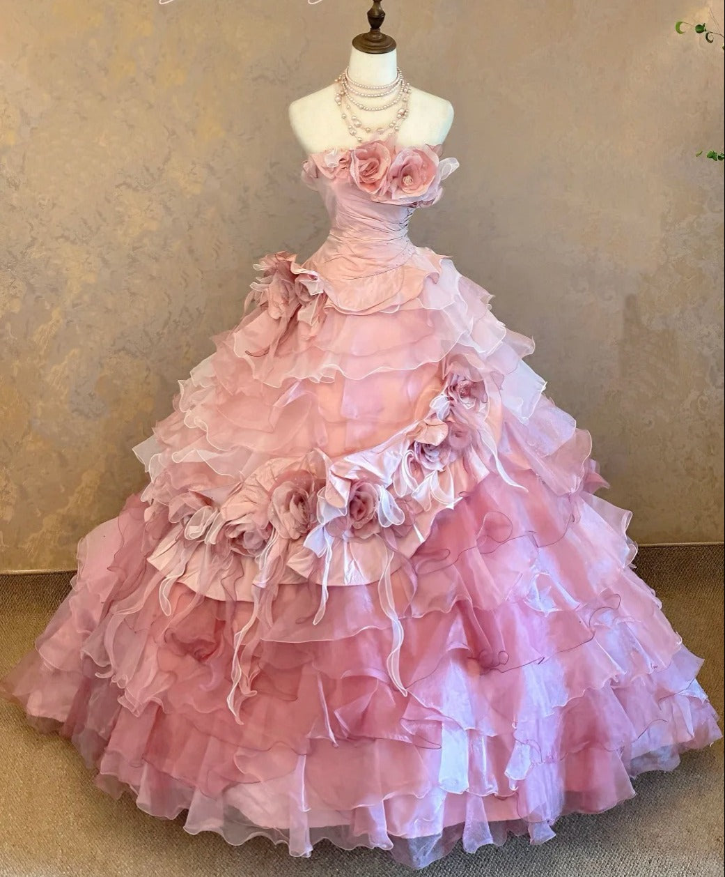 Newest Prom Dress Strapless Tiered Pleated Ball Gown Evening Dress Quinceanera Dress HZ0319