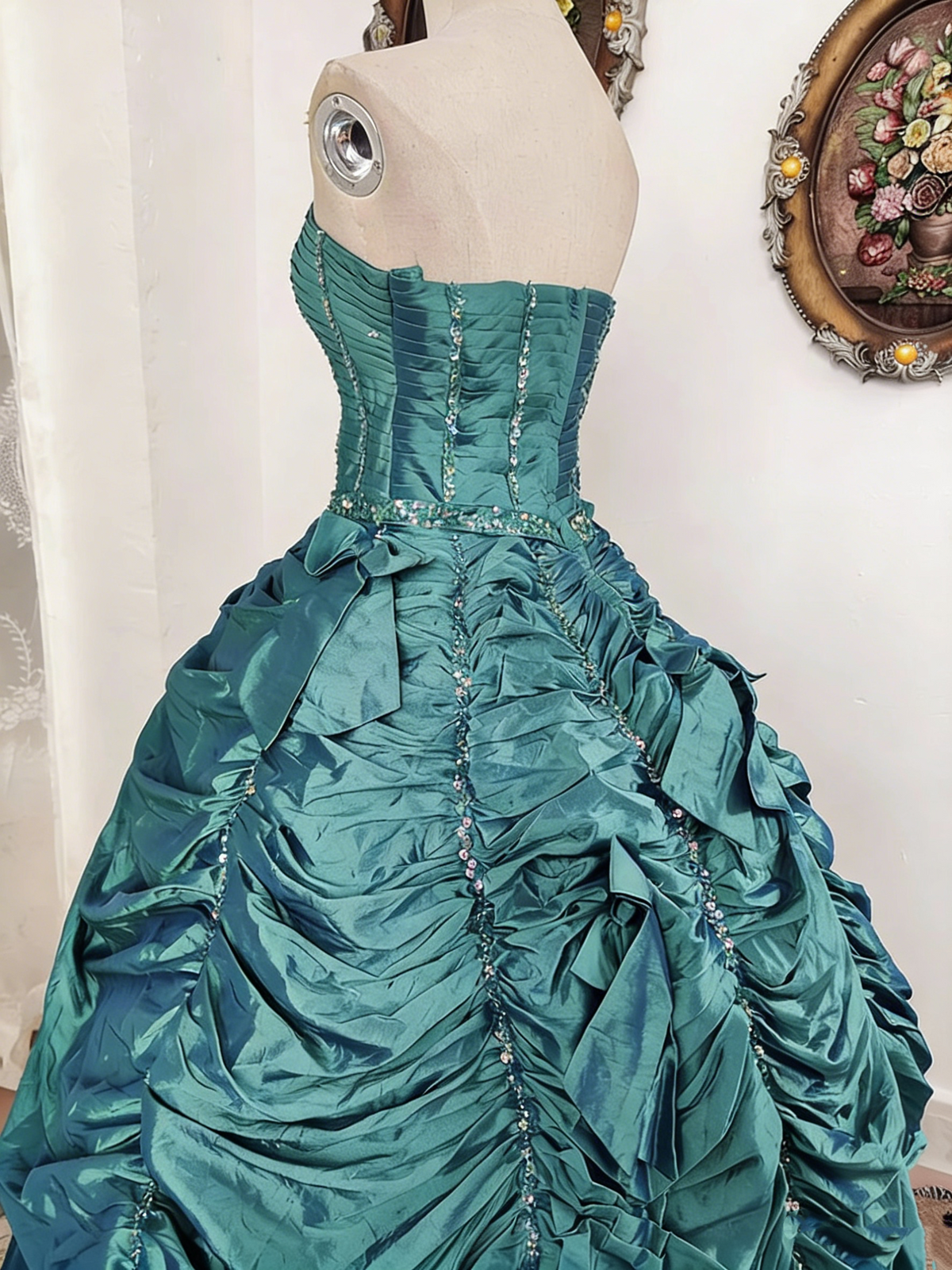 Beauty Prom Dress Strapless Pleated Ball Gown Evening Dress Quinceanera Dress Birthday Party Dress HZ0319