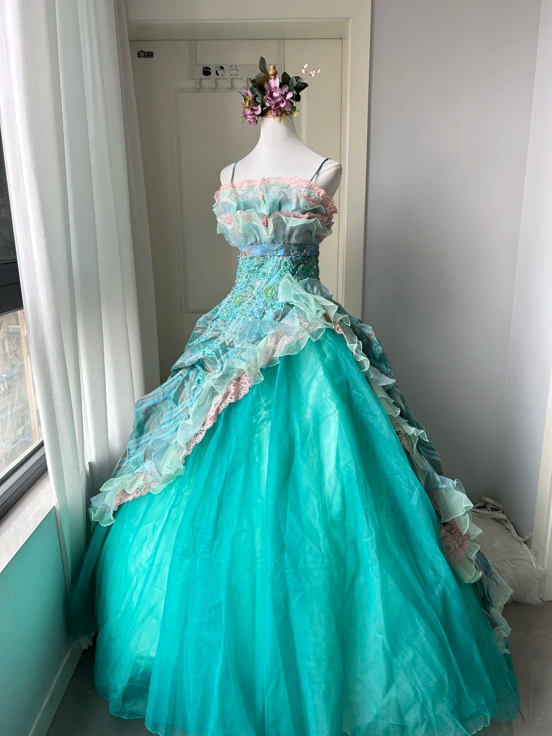 New Arrival Prom Dress Spaghetti Straps Pleated Ball Gown Evening Dress Quinceanera Dress HZ0319