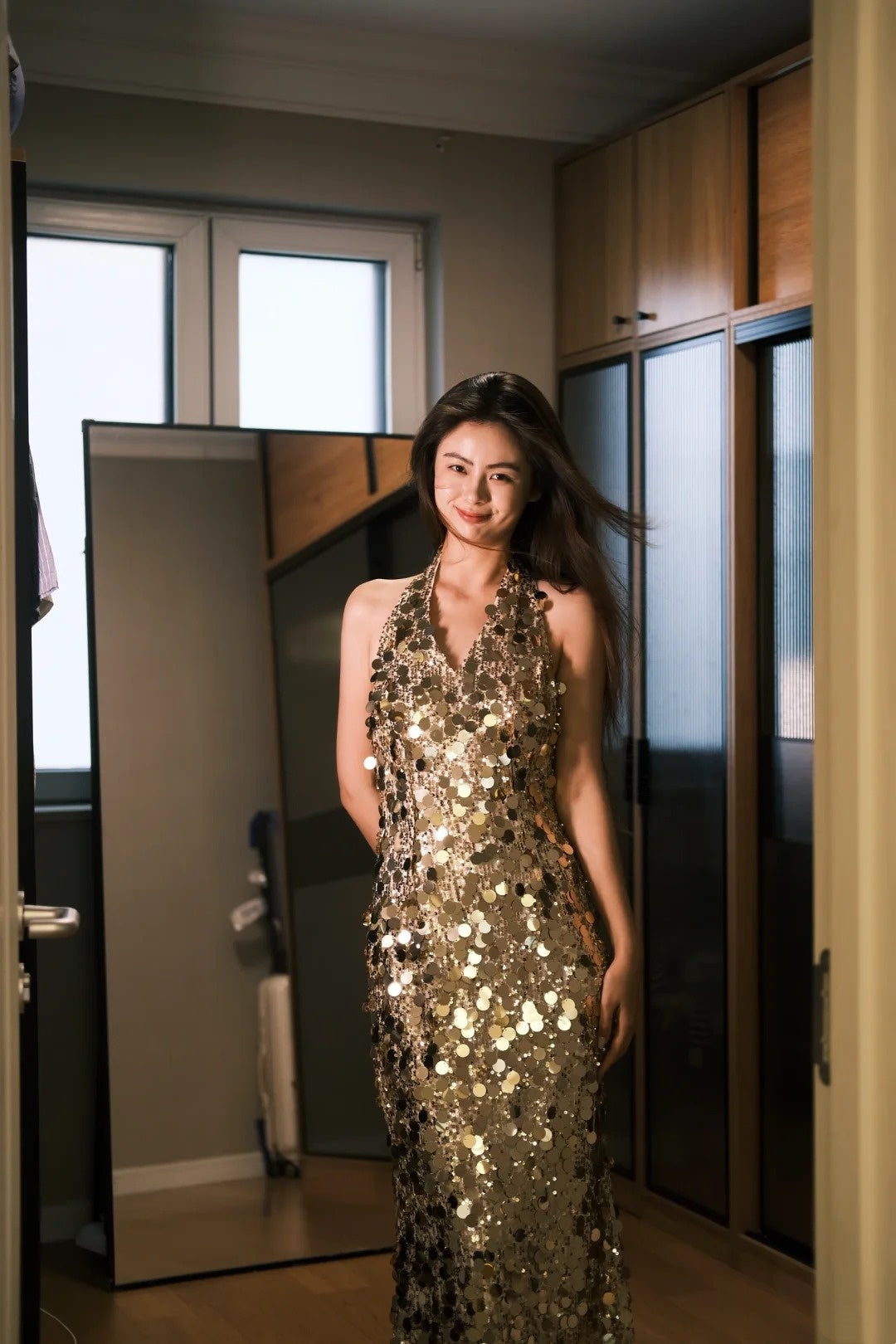 Shiny Prom Dress V-neck Backless Sequins Birthday Party Dress Evening Dress Cocktail Dress HZ0319