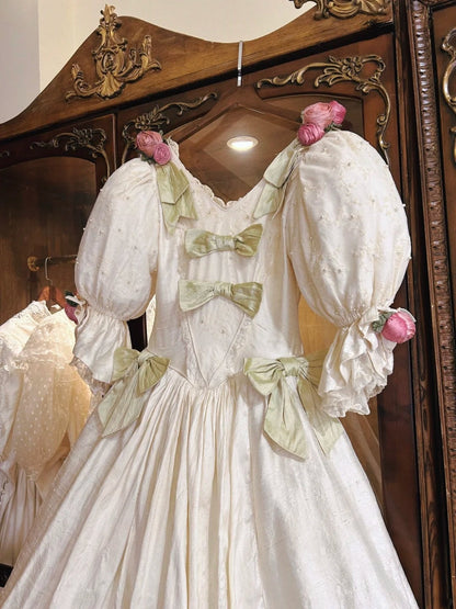 Vintage Wedding Dress V-neck Short Sleeves Pleated Wedding Dress HZ0319