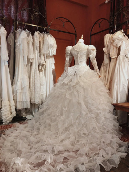 Vintage Wedding Dress Crew Neck Long Sleeves Ruffle Wedding Dresses HZ0319
