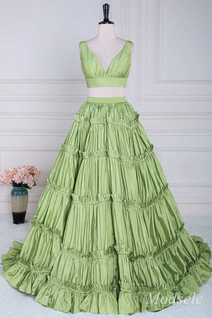 Two-Piece Green Taffeta V-Neck Ruffle Ball Gown