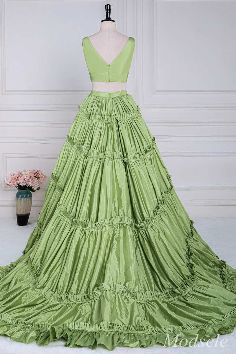 Two-Piece Green Taffeta V-Neck Ruffle Ball Gown