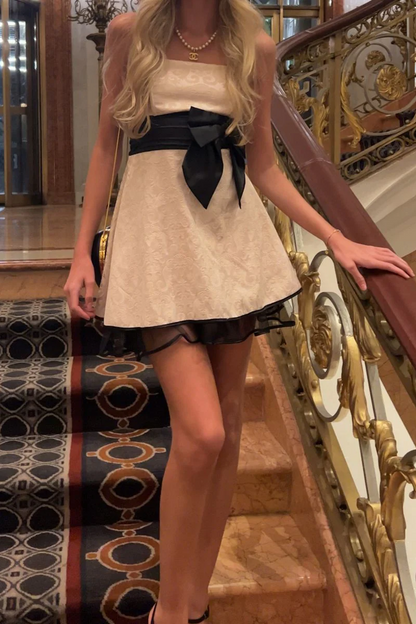 Elegant Strapless A-Line Bow Empire-Waist Sleeveless Homecoming Party Dress