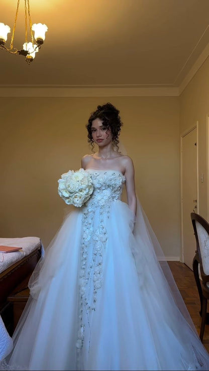 Gorgeous White Strapless 3D Floral Tulle Ball Gown Wedding Dress cc5018