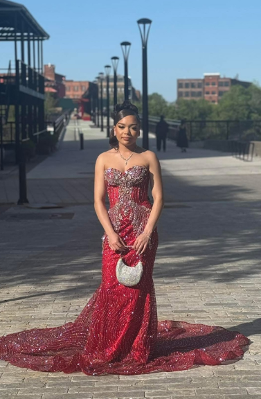 Gorgeous Red Mermaid Sweetheart Neckline Rhinestone Sequined Train Prom Dress Evening Dress cc5041