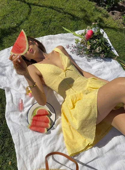 Vintage Yellow V-neck A-Line Short Party Dress Cocktail Dress Homecoming Dress HZ1024
