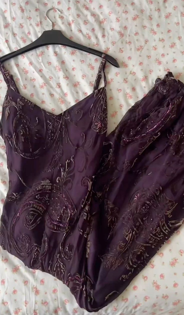Vintage Elegant Deep Purple Spaghetti Strap V-Neck Jacquard Satin Long Prom Dress Evening Dress cc5241