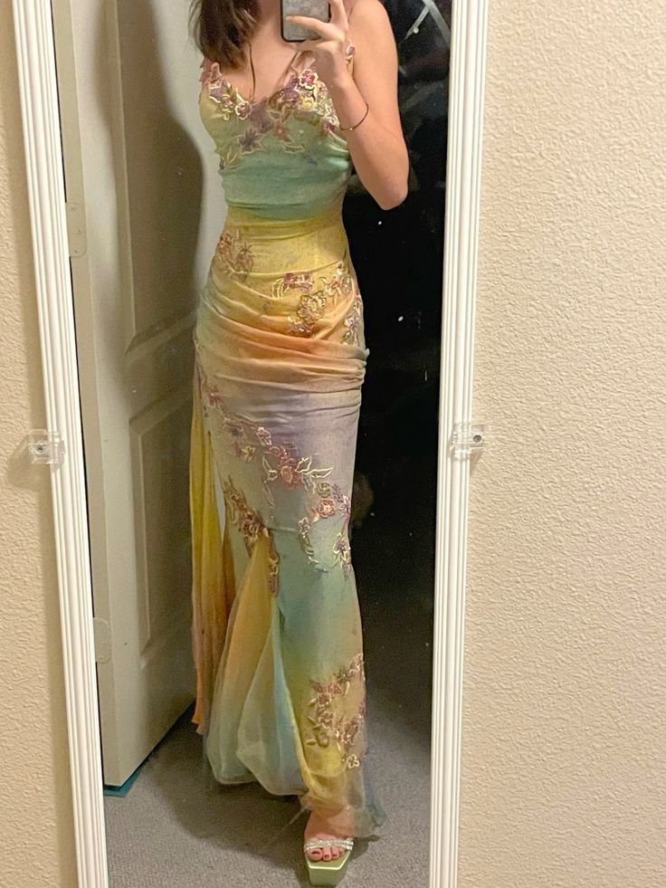 Stunning Gradient Spaghetti Strap V-neck Floral Embroidered Tulle Long Prom Dress Evening Dress cc5400