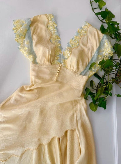 Elegant Yellow V-Neck Irregular High-Slit Lace Jacquard Satin Long Prom Dress Evening Dress cc5462