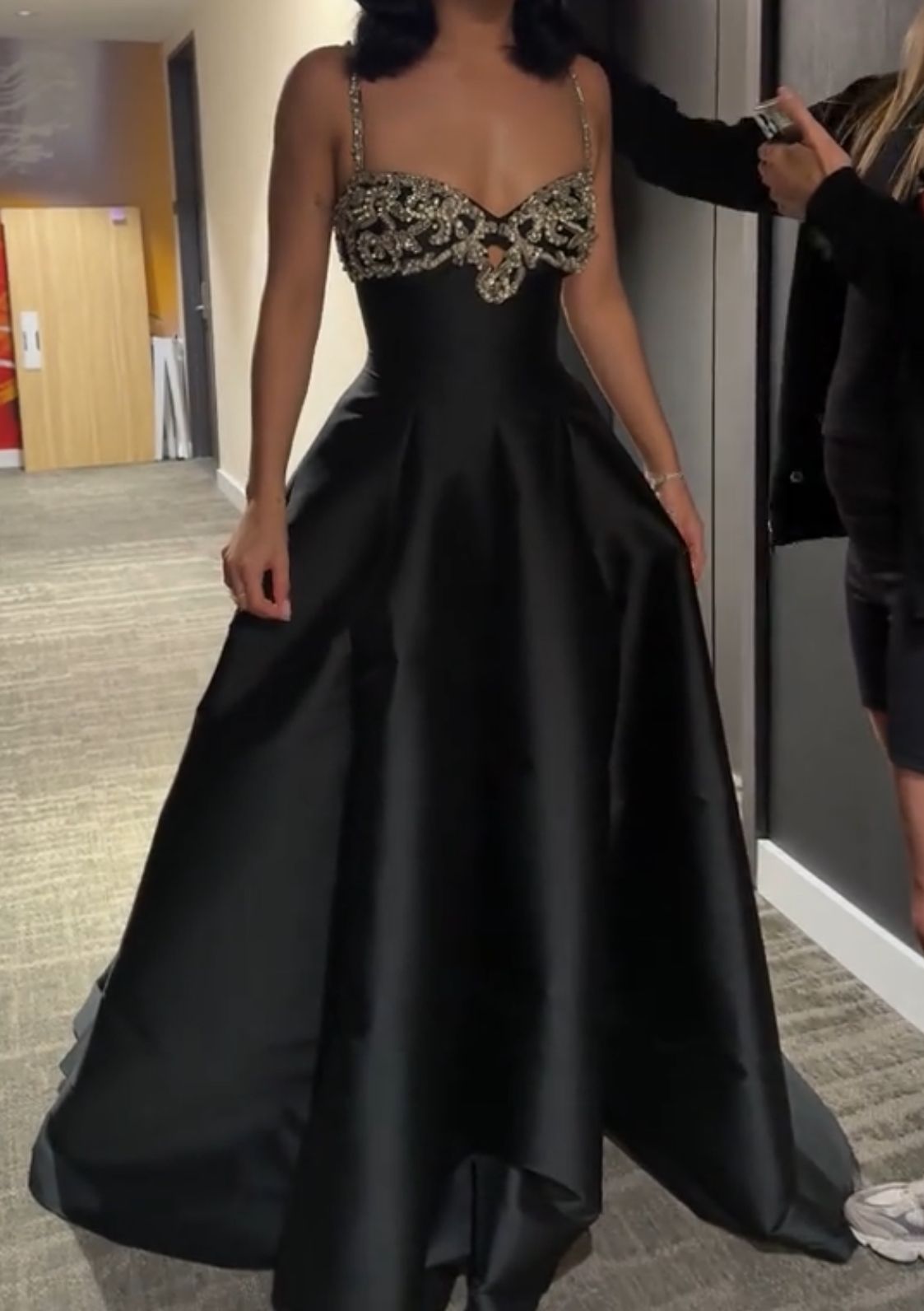 Elegant Black Spaghetti Strap A-Line Rhinestone Satin Train Prom Dress Evening Dress cc5564