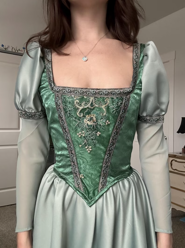 Vintage Court Bean Green Square Neck A-Line Puff Sleeve Embroidered Satin Long Prom Dress Evening Dress cc5638
