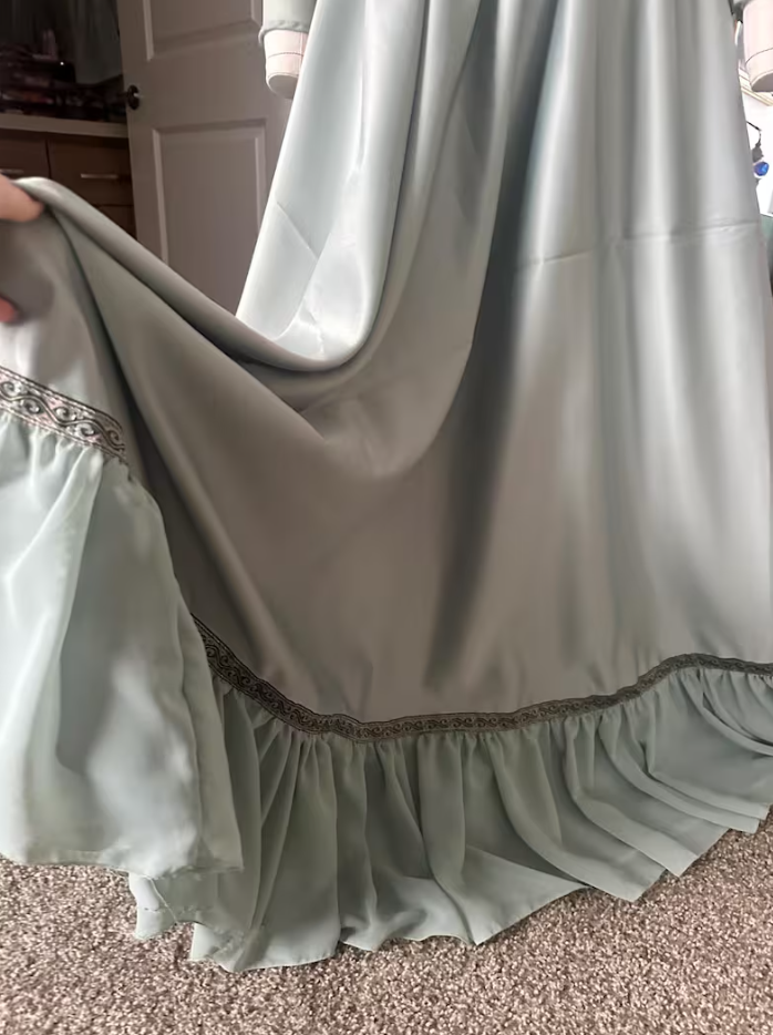 Vintage Court Bean Green Square Neck A-Line Puff Sleeve Embroidered Satin Long Prom Dress Evening Dress cc5638