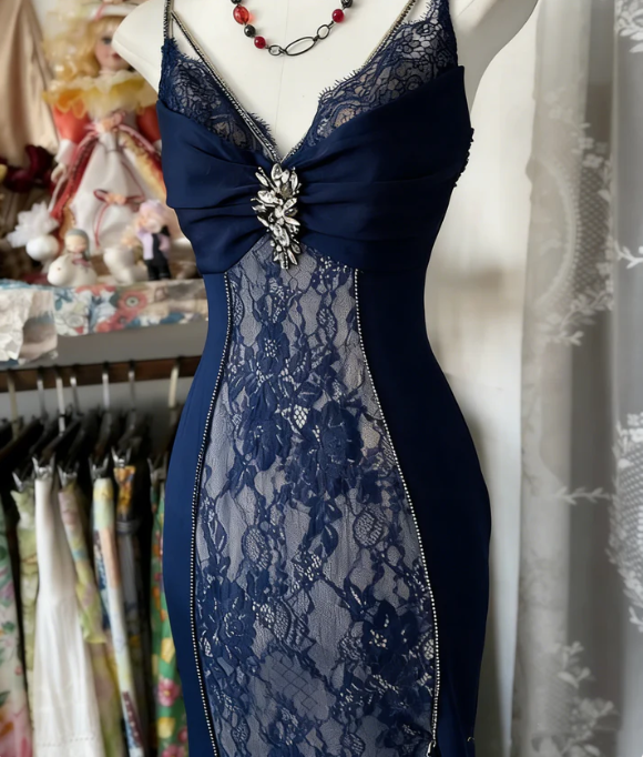 Retro Lace Burgundy Long Prom Dress Mermaid Evening Party Gown  cc3017