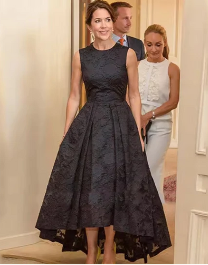 Elegant Black Lace Mother of Bride Dress Sleeveless Evening Gown Simple Formal Dress HZ1024