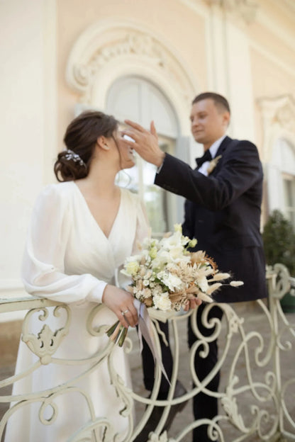 Customized French Wedding Dresses Short Bridal Gowns V Neck Puff Sleeves Tea Length Chiffon Outdoor Marriage
