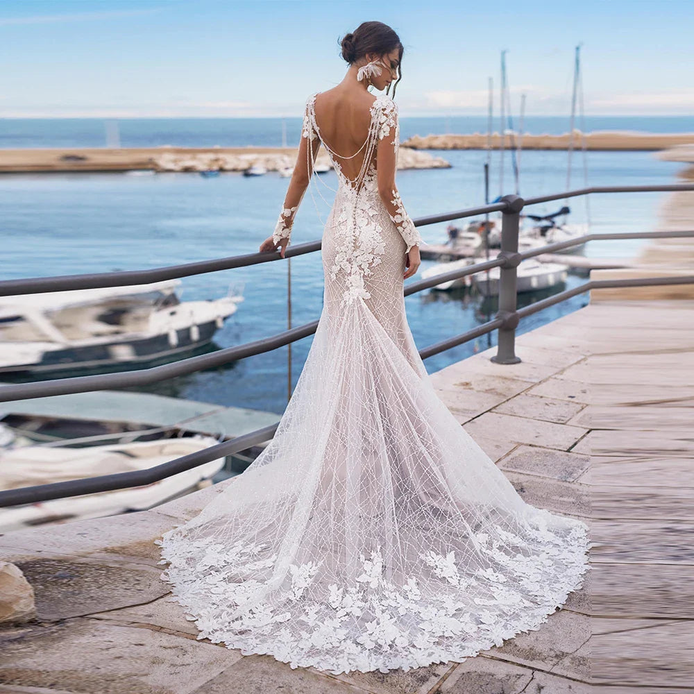 Customized Sexy Backless Long Sleeve Lace Mermaid Wedding Dress Elegant V-Neck Beach Bride Dress