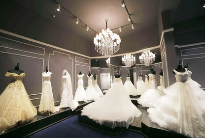 Modern Wedding Dresses Exquisite Bridal Gowns Lace Appliques Full Sleeves for Formal Party