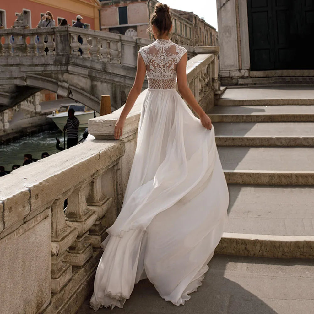 YunShang Sexy Sleeveless Wedding Dress High Split Lace Appliques A-Line Bride Gown