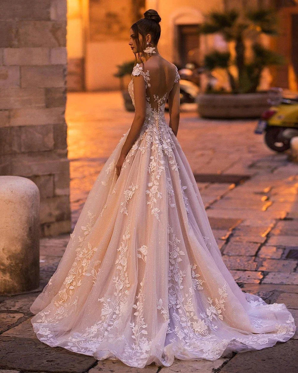 Boho Sheer Off The Shoulder Backless Lace Appliques Wedding Dress Bridal Gown