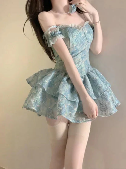 Retro Light Blue Floral Spaghetti Strap Design A-line Mini 16th Birthday Party Dress Tiered Homecoming Dress HZ1024
