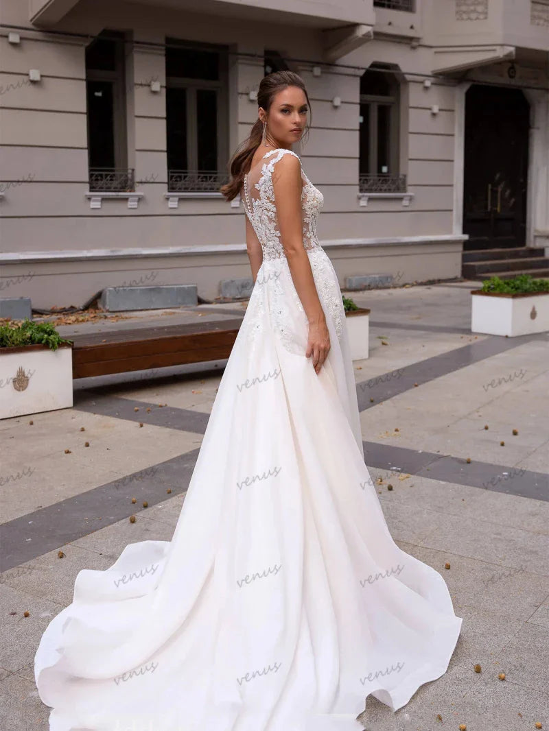 Vintage Wedding Dresses A-Line Graceful Gowns Lace Appliques