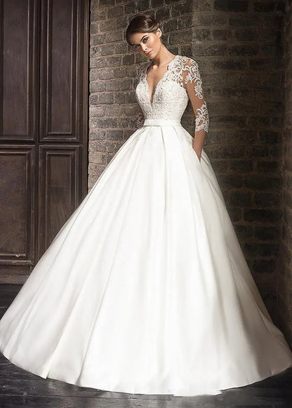 Elegant Lace Wedding Dresses Half Sleeves V-Neck Bride Dress with Pockets