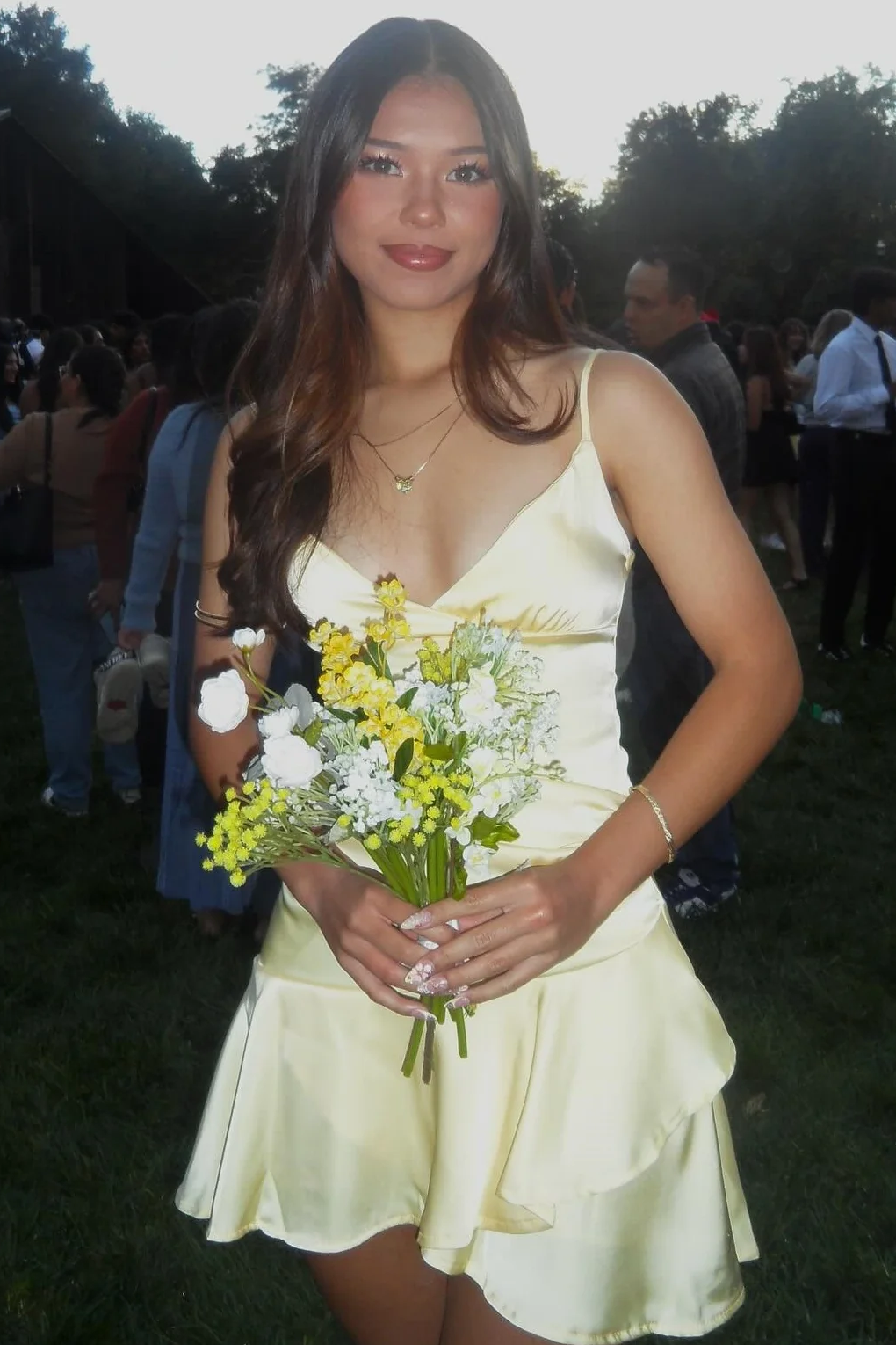 Spaghetti Straps Yellow V-Neck Ruffles Satin Sleeveless Short Homecoming Party Dress