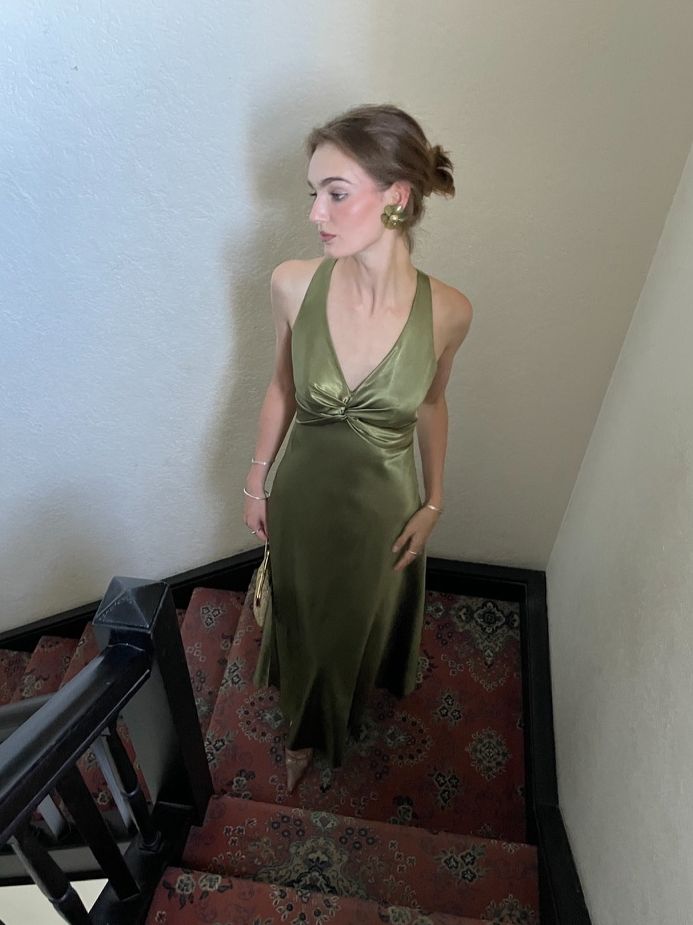 Halterneck Elegant Green Backless Satin A-Line Prom Dress Evening Gown HZ1024