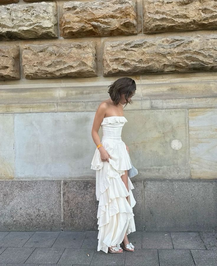 Elegant White Strapless Tiered Ruffle Slit Long Ball Gown Evening Dress HZ1024
