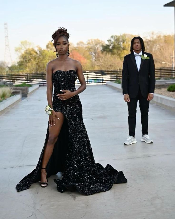 Sexy Black Off Shoulder Sweetheart Neck Sequin Slit Floor-Mounting Prom Dress Evening Dress HZ1024