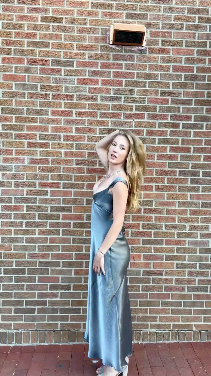 Elegant Silver-grey V-neck Sheath Satin Long Party Dress Evening Dress Prom Dress HZ1024